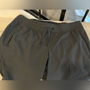 Women’s Kuhl Move hiking pants medium short